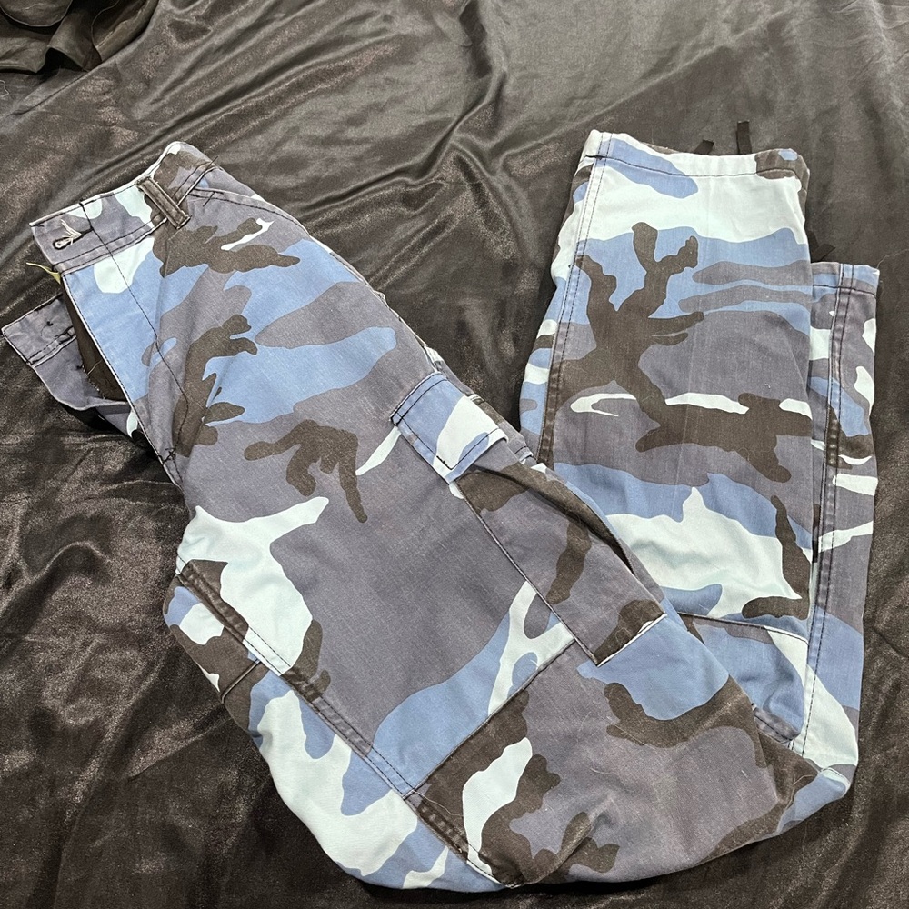 Blue cargo camouflage pants